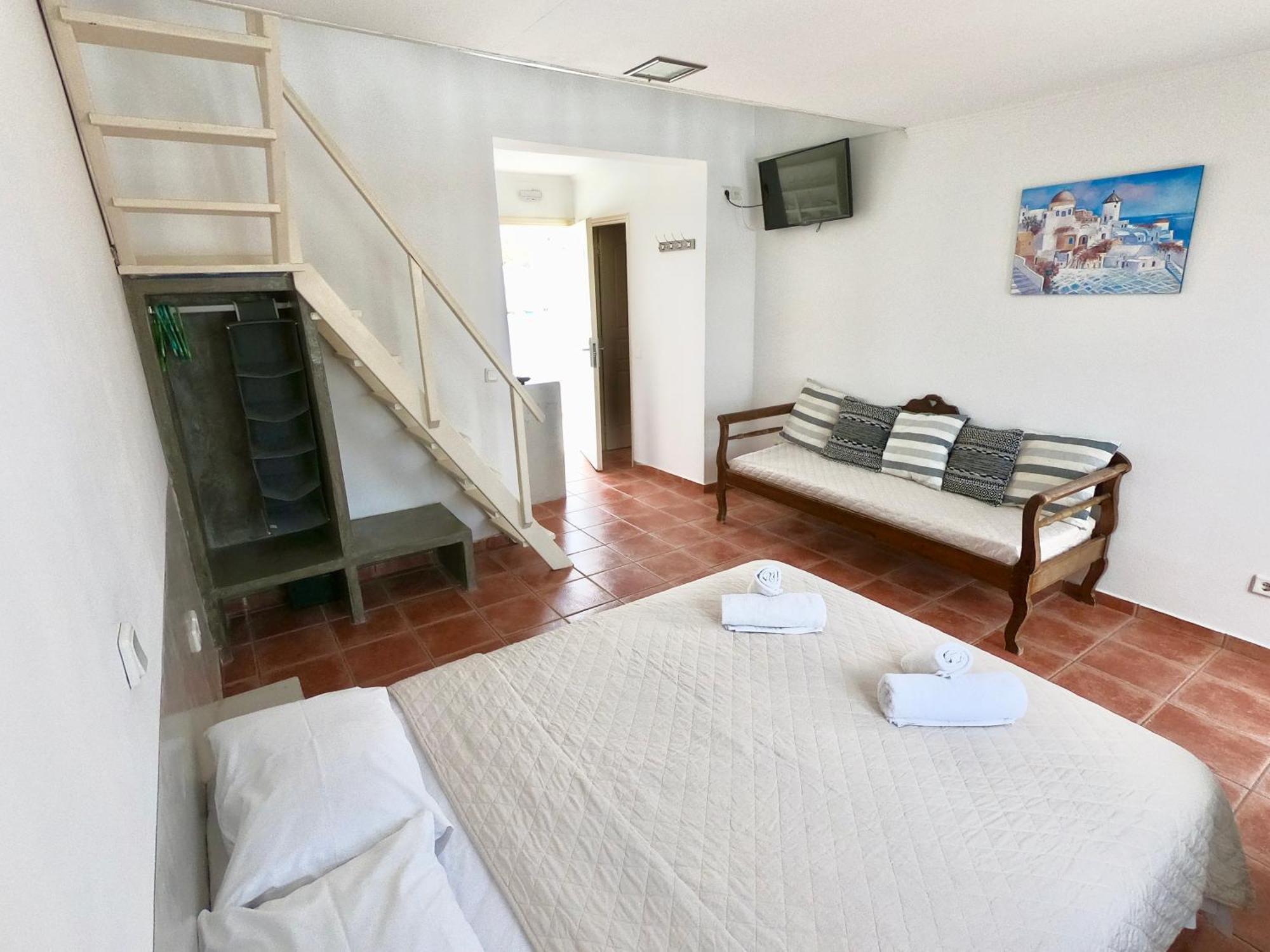Anny Studios & Rooms Perissa Beach Exteriör bild