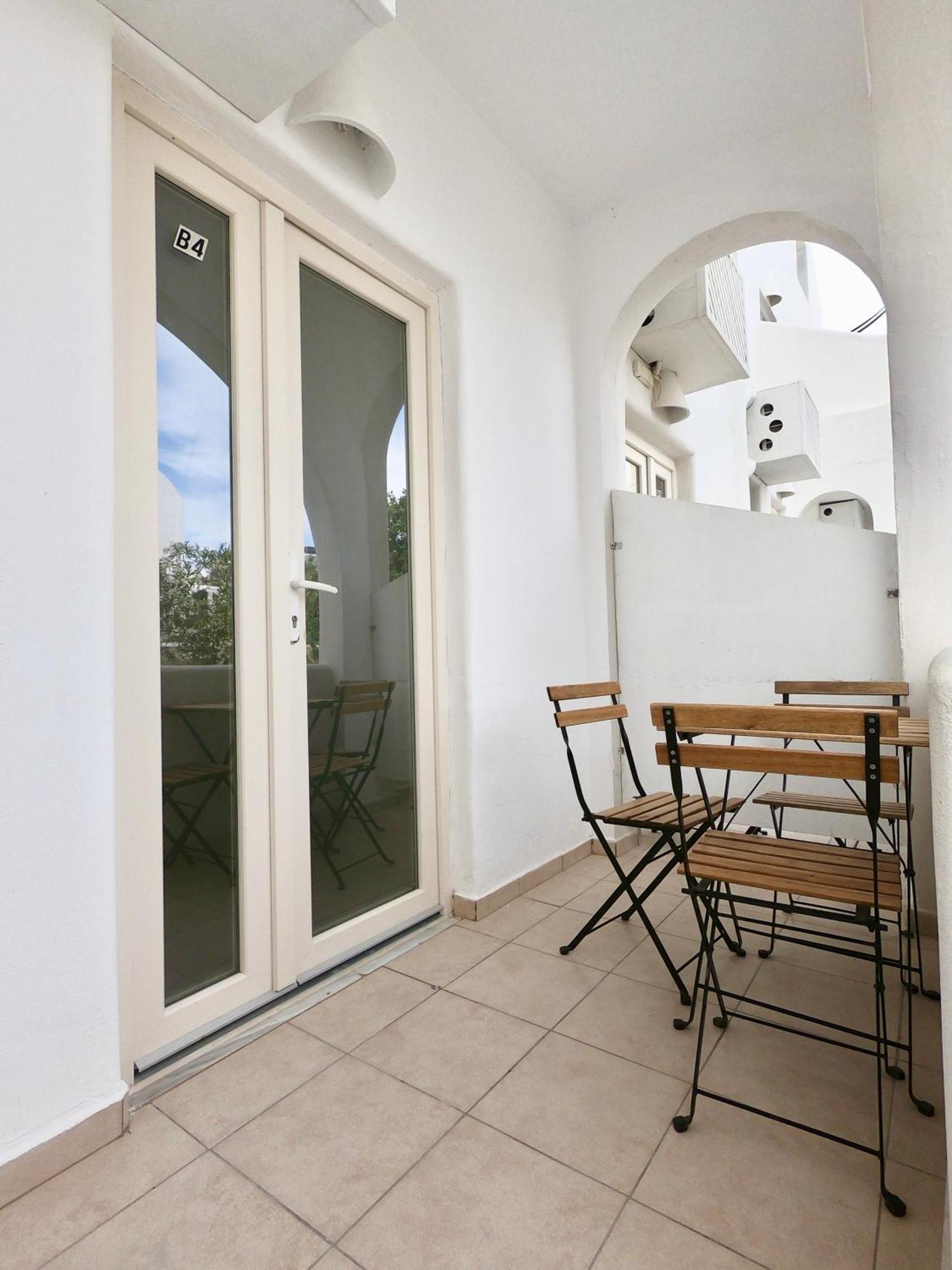 Anny Studios & Rooms Perissa Beach Exteriör bild