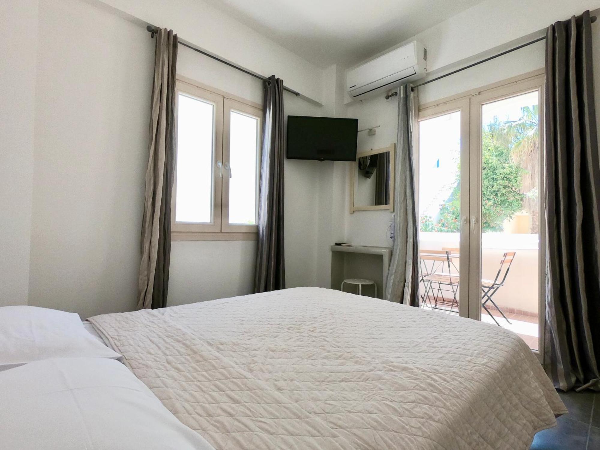 Anny Studios & Rooms Perissa Beach Exteriör bild