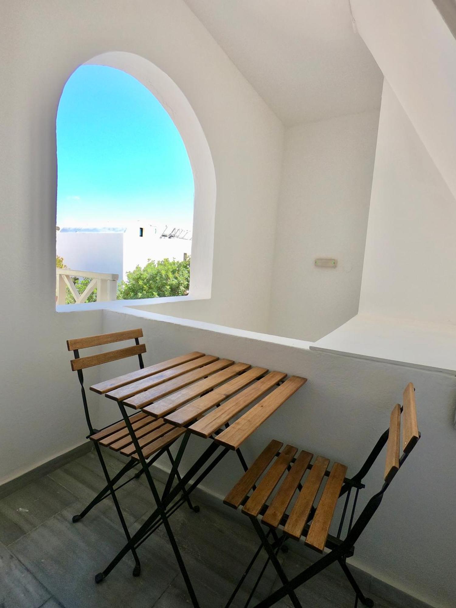 Anny Studios & Rooms Perissa Beach Exteriör bild